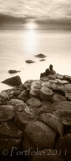 causeway couple pano mono.jpg